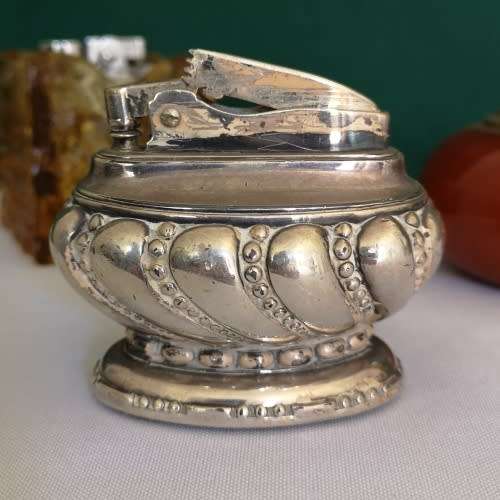 Job Lot Lighters - 1940's Colibri Monopol, Ronson Crown Table Lighter, Resin Cube KOEI Unicorn
