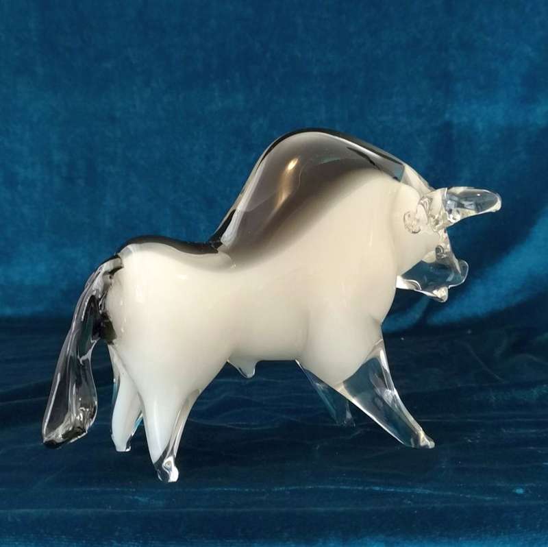 Glass Bull Big White Two Tone Murano Style Art Glass in Sommerso Technique