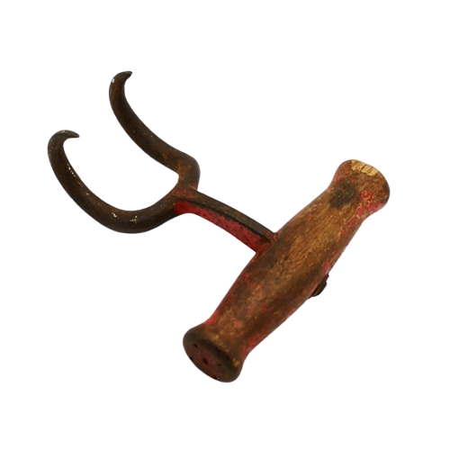 Keesteel Bale hook made from hardwood with steel shaft and double hook