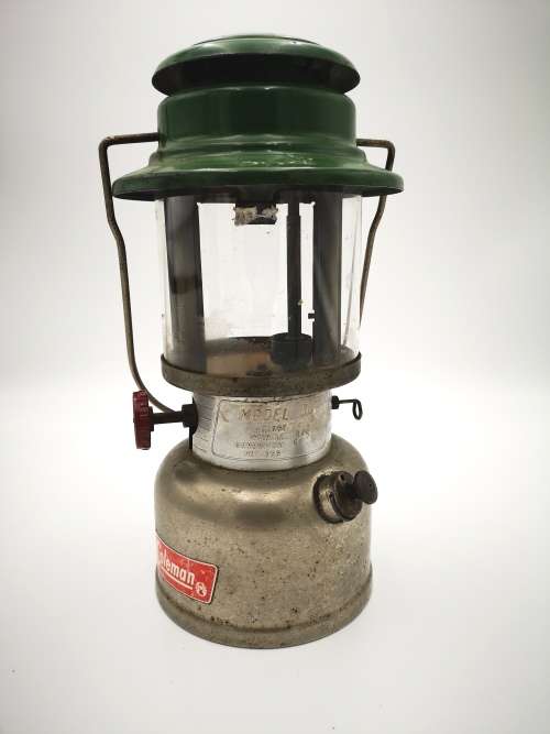 Coleman 339 Kerosene Lantern Canada 3-73 Nickel Tank