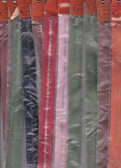 Metal Zips 40cm x-stock  closed down shop Multi-color as per scan , pack no 9
