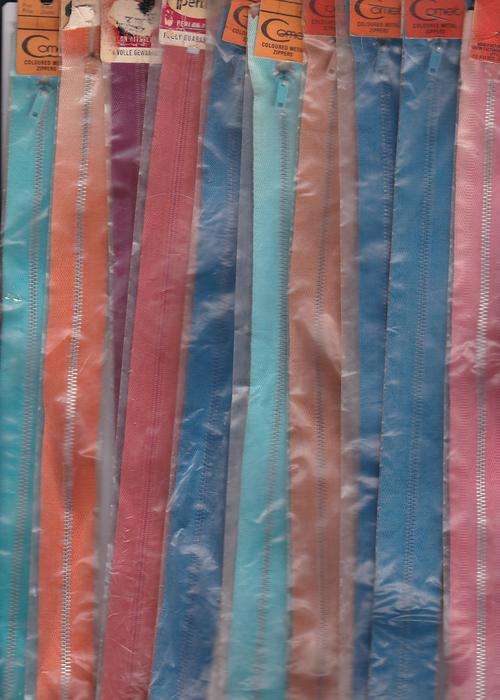Metal Zips 55cm x-stock  closed down shop Multi-color as per scan , pack no18