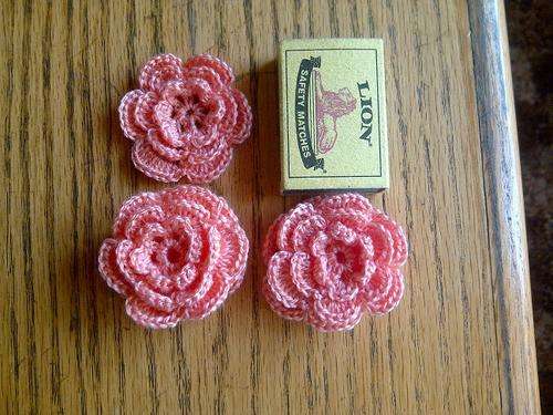 Set of 6 Hand crochet Flower Pink Craft & Sewing supplies surgestion: add button stitch to headband