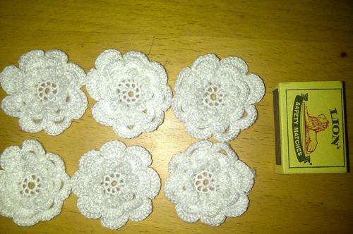 6 Hand crochet White flower, motif, applique ,insert ext.6cm width,yarn 2ply ,surgestion: add