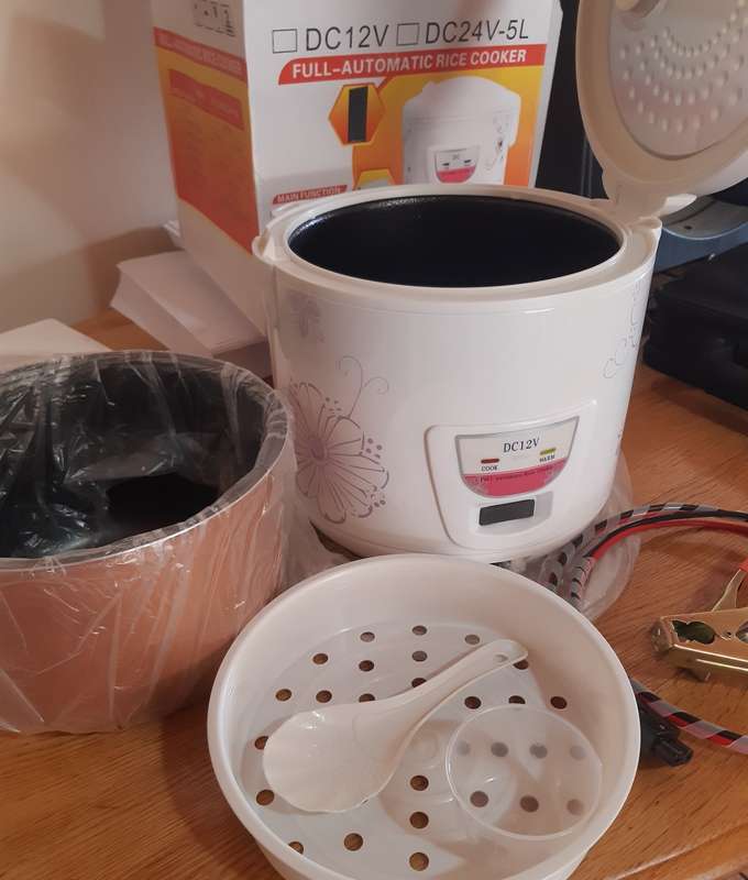 Multi-function cooking rice, stew, porridge, and soup 5Ltr 12V Battery Powered Rice Cooker