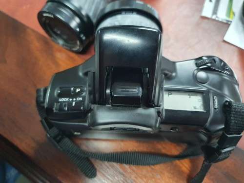 Minolta Dynax 7xi 35mm Camera