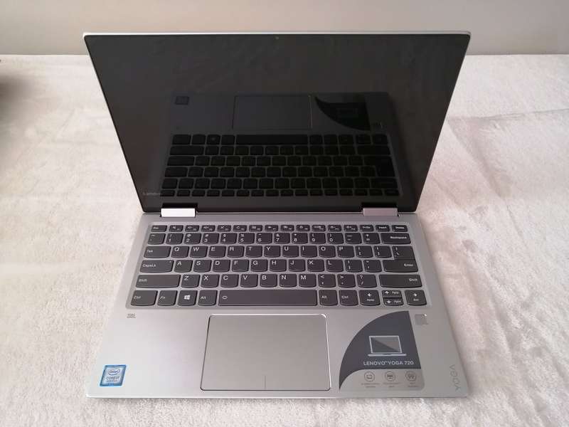 Lenovo Yoga 720 UltraBook **8th Gen Core i7, 8GB RAM, 512GB NVMe SSD, 13.3" FHD Touchscreen 2-in-1**
