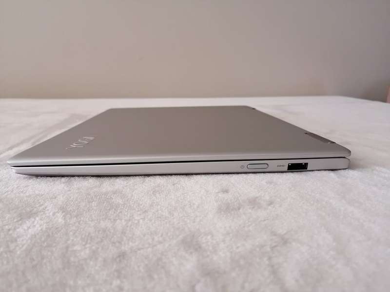 Lenovo Yoga 720 UltraBook **8th Gen Core i7, 8GB RAM, 512GB NVMe SSD, 13.3" FHD Touchscreen 2-in-1**