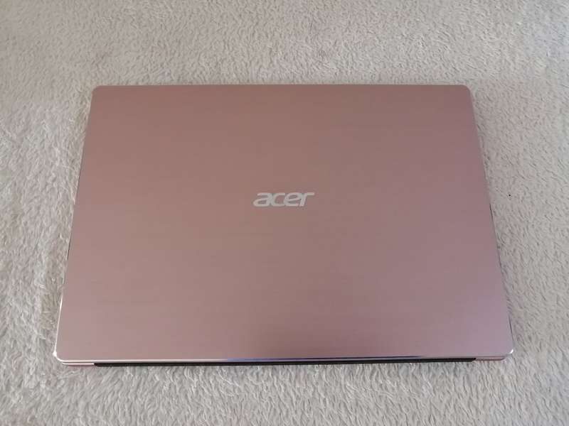 Acer Swift 3 Powerhouse - **8th gen Core i7, 12GB RAM, NVMe + HDD dual drives, full pink aluminium**