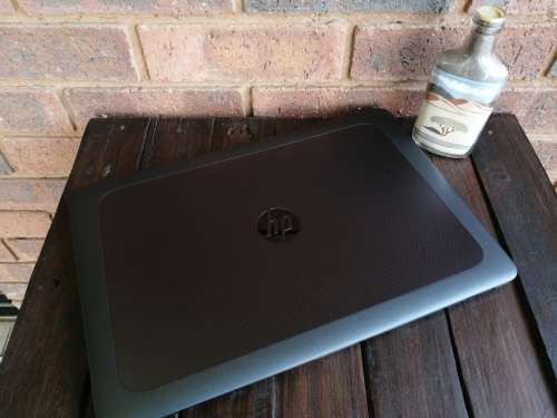 HP ZBook 15u G3 Professional Mobile Workstation - *Core i7, 16GB RAM, NVMe+HDD, Radeon R7 GPU, LTE*