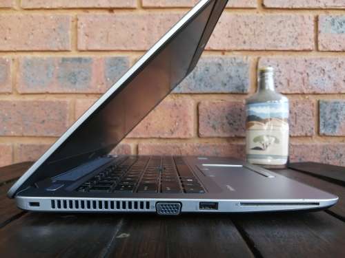HP EliteBook 840 G4 Professional Notebook - **Core i7, 16GB RAM, SSD + HDD, 4G LTE**