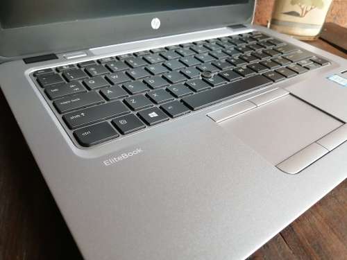 HP EliteBook 820 G3 Compact Business UltraBook - **Core i5, 8GB RAM, 500GB SSHD, 12.5" FHD, LTE**