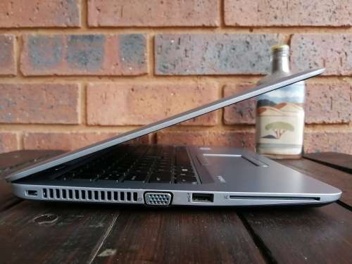 HP EliteBook 820 G3 Compact Business UltraBook - **Core i5, 8GB RAM, 500GB SSHD, 12.5" FHD, LTE**