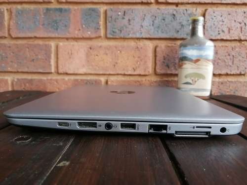 HP EliteBook 820 G3 Compact Business UltraBook - **Core i5, 8GB RAM, 500GB SSHD, 12.5" FHD, LTE**