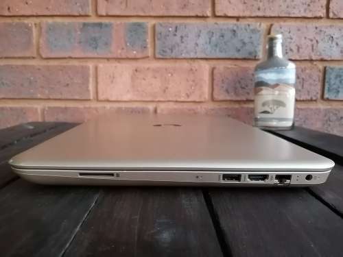 HP Pavilion 15 - AU111NI Notebook - *Core i7, 16GB RAM, 1TB, 15.6" HD, NVidia 940MX 4GB, Black+Gold*