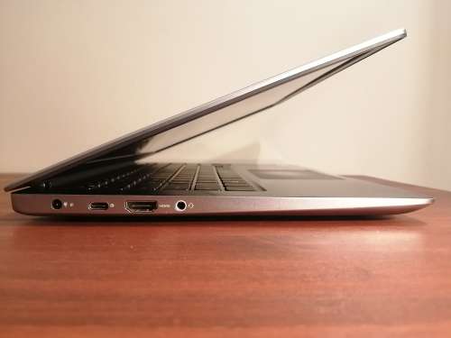 PROMO! Dell Vostro 5370 Compact Pro Laptop - *8th Gen Core i5, 16GB RAM, NVMe SSD, 13.3` FHD IPS*