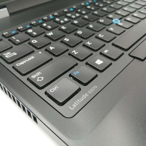 Dell Latitude E5570 Professional Notebook - Core i7, 8GB RAM, 512GB SSD, Radeon, 15.6` FHD, Dock Inc