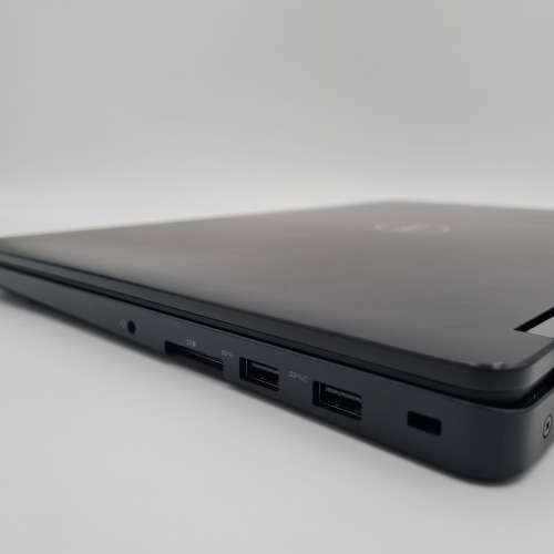 Dell Latitude E5570 Notebook - Core i7, 16GB RAM, 256GB SSD, AMD Radeon R7 M360 GPU, LTE, 15.6` FHD