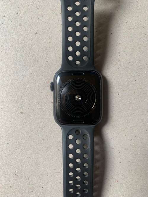 Apple Watch SE Nike Edition 44mm