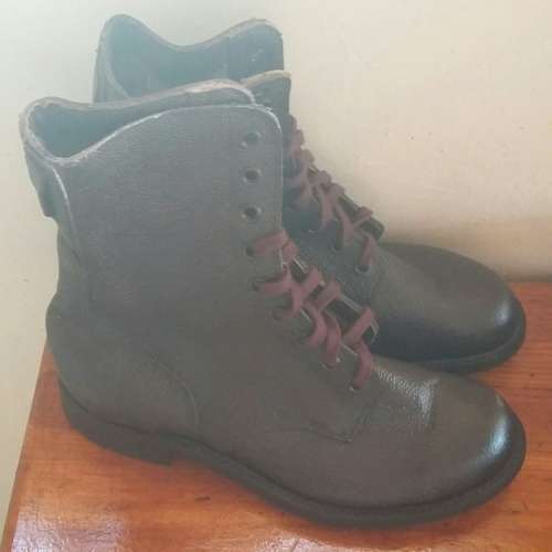 SADF Dri-Foot Boots size 8 New