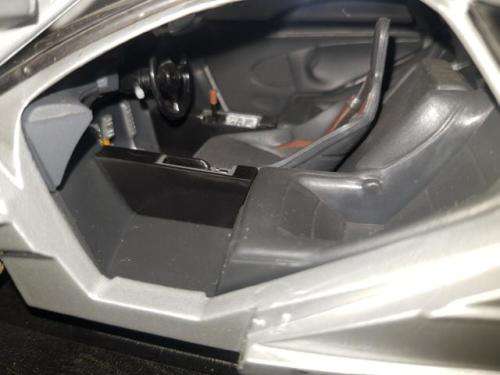 MCLAREN F1 ROAD - UT MODELS