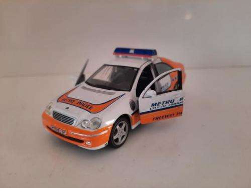 MERCEDES BENZ C- CLASS - METRO POLICE