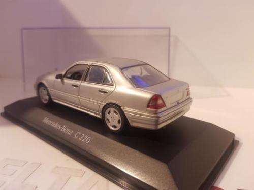 MERCEDES BENZ C220