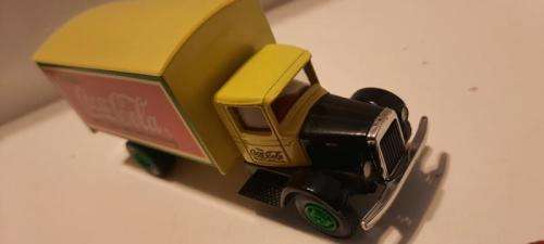 MACK TRUCK