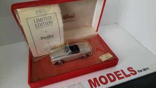 ALFA ROMEO GIULIETTA SPIDER - ROOF DOWN