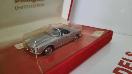 ALFA ROMEO GIULIETTA SPIDER - ROOF DOWN