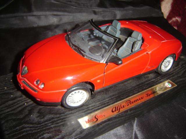 Maisto Alfa Romeo Spider 1:18 scale