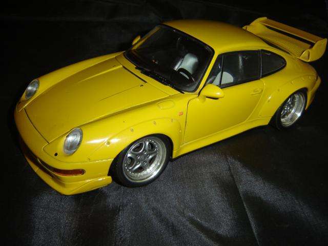 UT Porsche 911 GT2