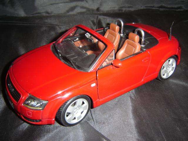 Maisto 1:18 AUDI TT ROADSTER