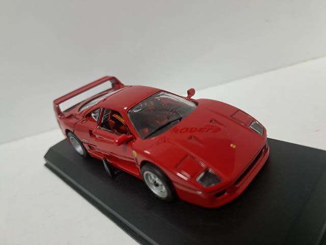 FERRARI F40