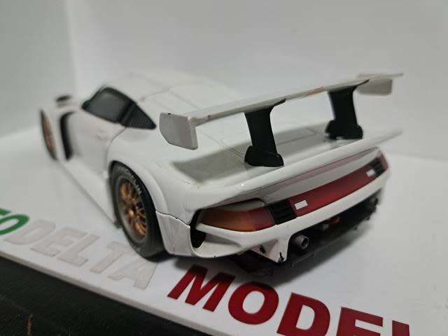 1:18 PORSCHE 911 GT1