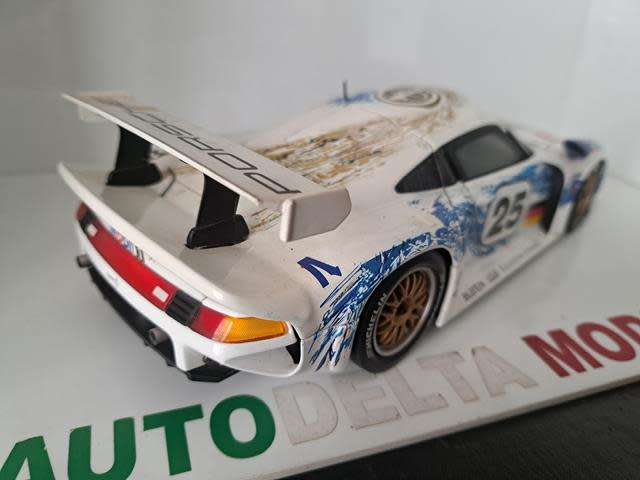 1:18 PORSCHE 911  GT1