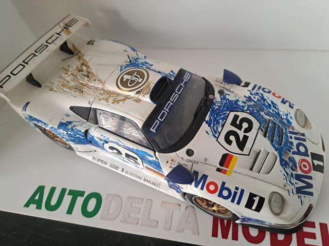 1:18 PORSCHE 911  GT1