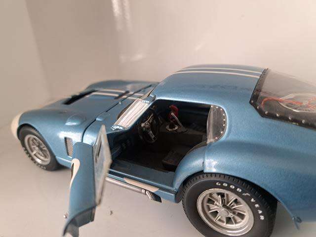 1:18 COBRA DAYTONA