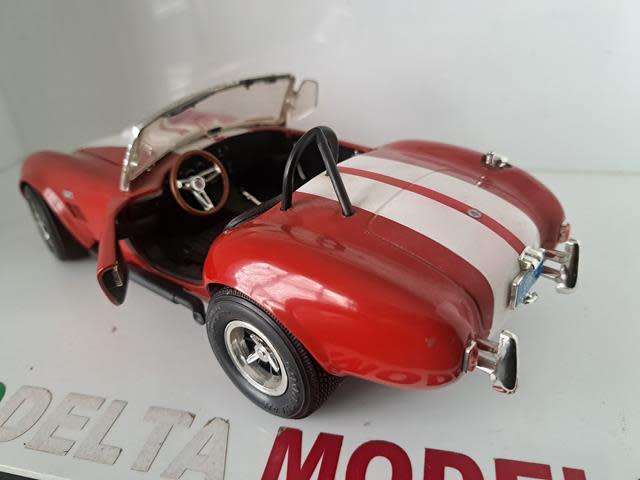 1:18 AC COBRA