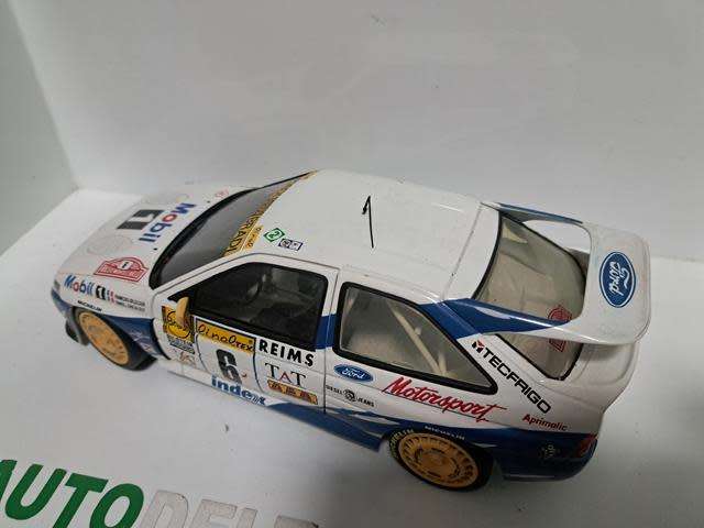 1:18 FORD ESCORT COSWORTH