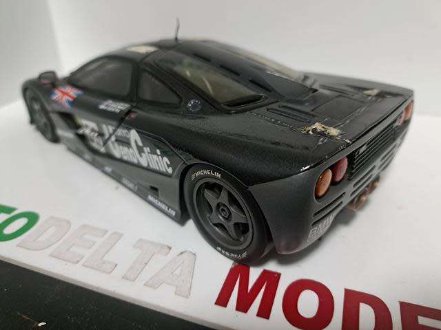 1:18 MCLAREN F1 ROAD