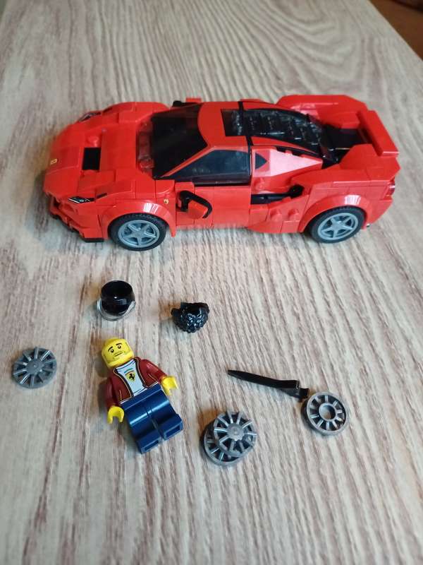 LEGO Speed Champions Ferrari F8 Turbo (76895) - Retired