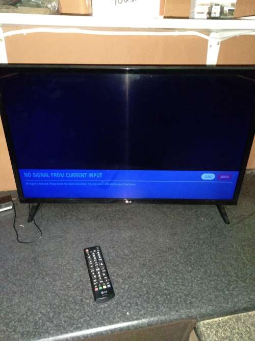 32" Flatscreen TV