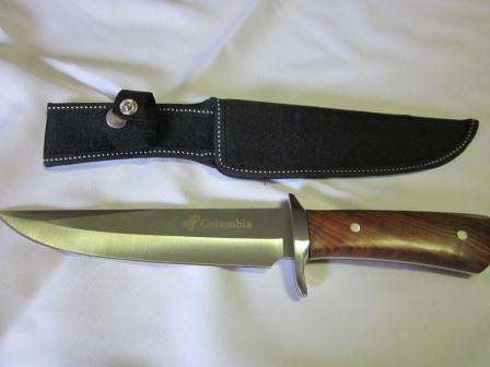 Hunting knive - Wood handle (Chrome blade stop)