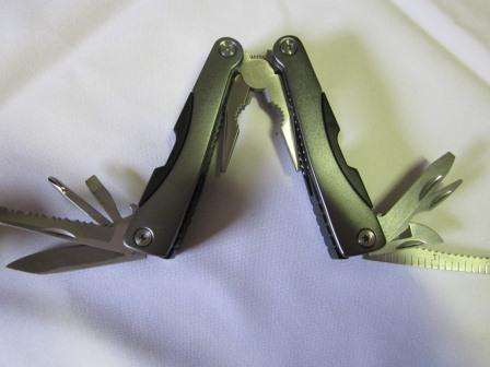 Leatherman tipe Multi tool 9 in 1