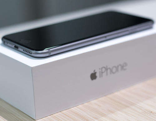 Apple iPhone 6 (Space Grey) 16GB - Like New + Free Delivery + Apple Warranty
