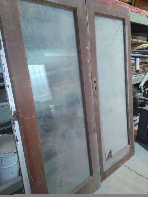 DOUBLE GLASS DOORS