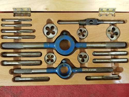 NEW OLD STOCK BRITISH MADE BSF TAP AND DIE SET