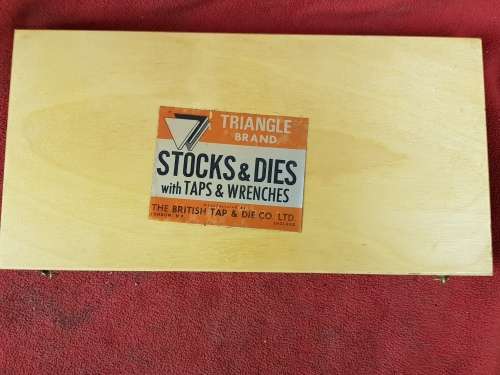 NEW OLD STOCK BRITISH MADE BSF TAP AND DIE SET