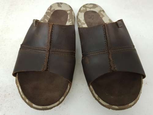 CUSHE MANUKA WRAP THONG SANDALS MENS SIZE 8